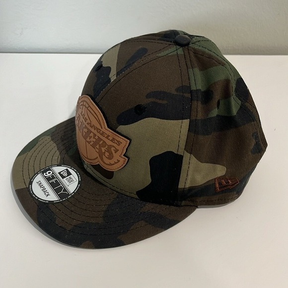 New Era 9FIFTY‎ Los Angeles Lakers Camouflage Snapback Leather Logo Basketball - Picture 3 of 7